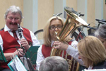 Platzkonzert mit der Simmeringer Gärtner Kapelle vor der Kirche Maria Grün, Christi Himmelfahrt 2011